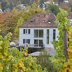 Ferienwohnung stadtnah im DG